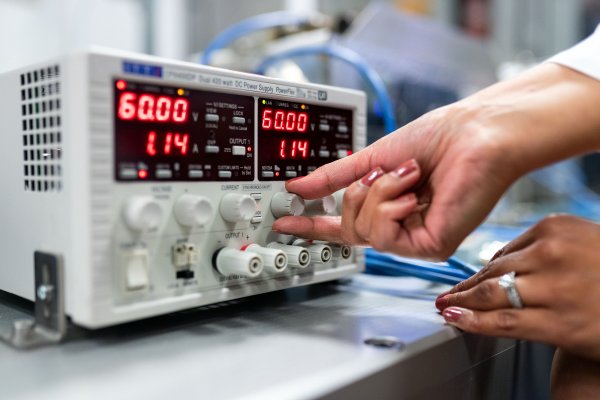 <img alt="" src="/images/4/f/8/2/e/4f82e80b15fa7331f376da9b66398cf2dd03cdc7-rp-mespro-laboratory-device.jpg?name" />